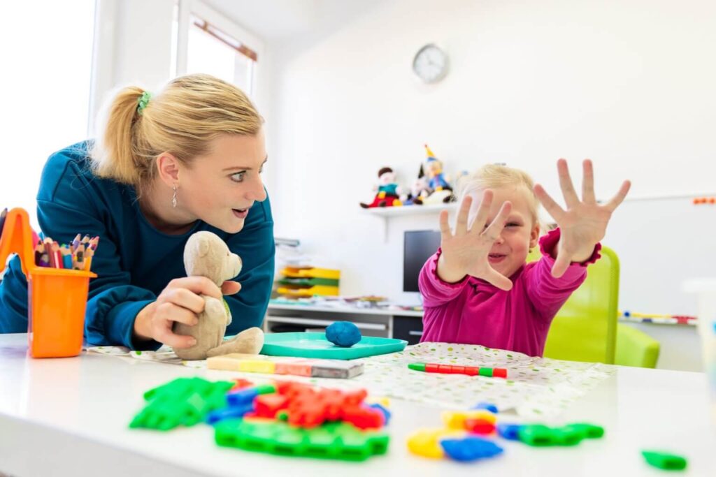 Ergotherapie bei der physioAesthetic Ludwigsburg - Ergotherapie, Physiotherapie, Krankengymnastik, Osteopathie, Manueller Therapie und Wellness Asperg, Neckarweihingen, Ossweil, Schlösslesfeld, Hoheneck, Möglingen, Freiberg, Marbach, Benningen